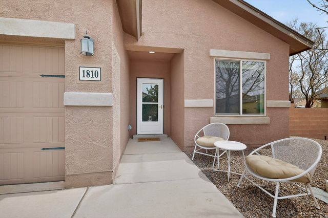 1810 Lark Drive NE, Rio Rancho, NM 87144
