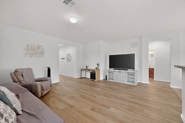 1810 Lark Drive NE, Rio Rancho, NM 87144