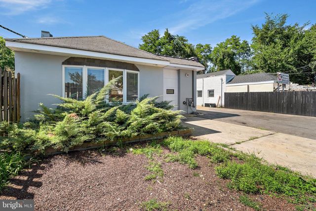 425 HAZEL AVE, Ewing, NJ 08638