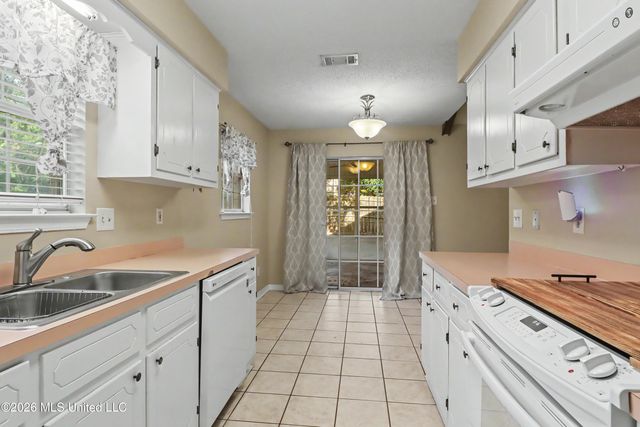 741 Whitney Drive, Biloxi, MS 39532