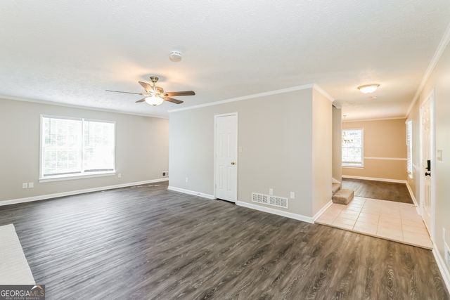 2871 Quinbery Drive, Snellville, GA 30039