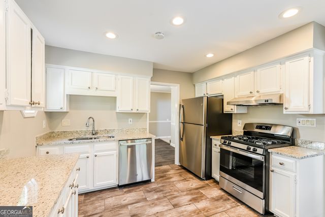 2871 Quinbery Drive, Snellville, GA 30039