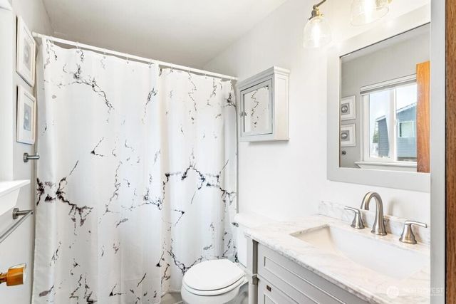 7502 46th Place NE, Marysville, WA 98270