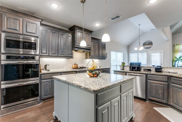 1412 Baynes Drive, Mckinney, TX 75071