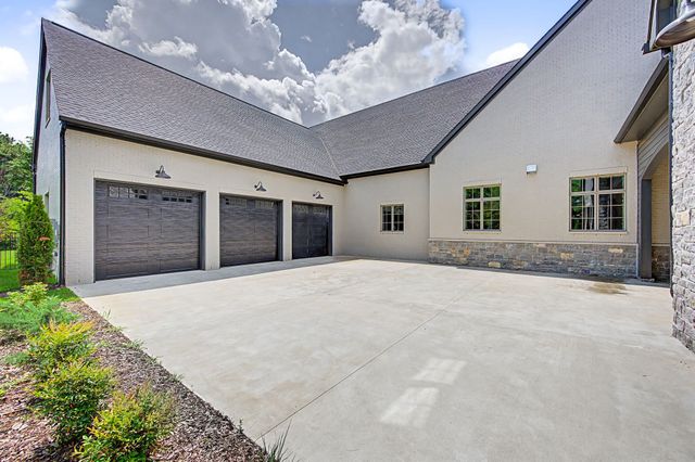 226 Williamsburg Cir, Brentwood, TN 37027