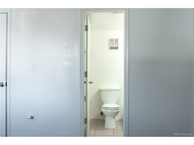 1075 S Elkhart Way 102, Aurora, CO 80012