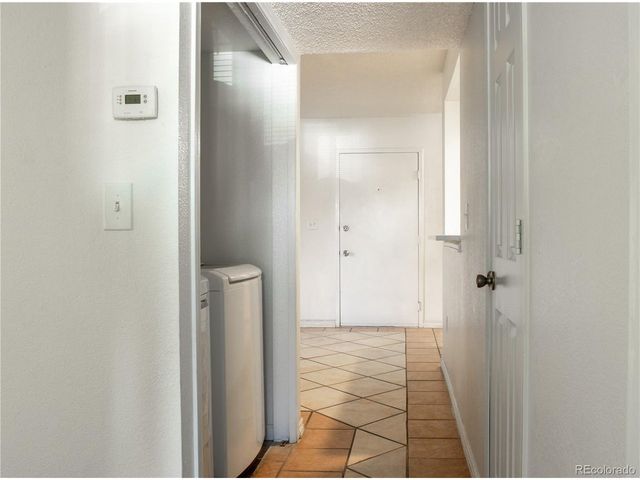 1075 S Elkhart Way 102, Aurora, CO 80012