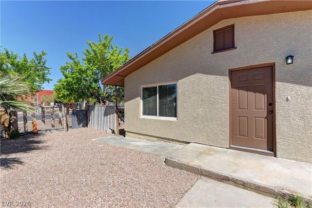 1940 Merze Avenue B, Henderson, NV 89011