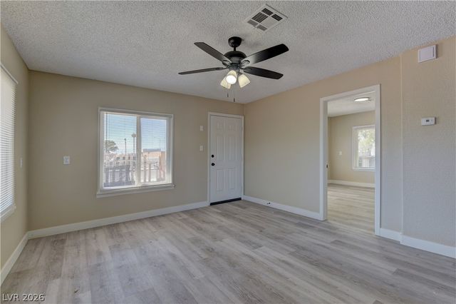 1940 Merze Avenue B, Henderson, NV 89011