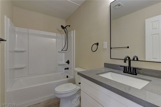 1940 Merze Avenue B, Henderson, NV 89011