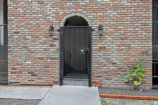 828 S 500 E, Salt Lake City, UT 84102