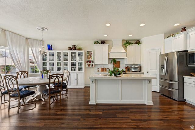 6372 N DAVIS KNOLLS DR, Eagle Mountain, UT 84005