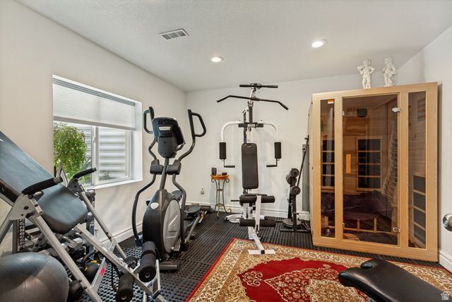 6372 N DAVIS KNOLLS DR, Eagle Mountain, UT 84005