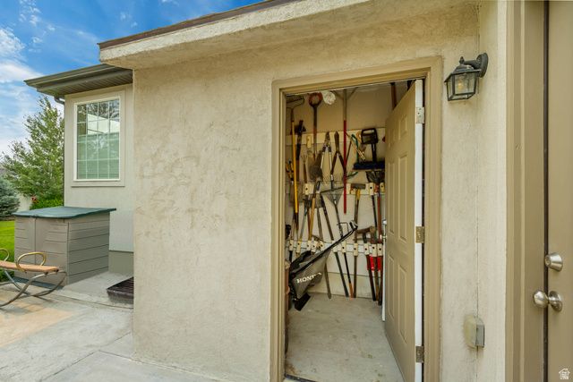6372 N DAVIS KNOLLS DR, Eagle Mountain, UT 84005