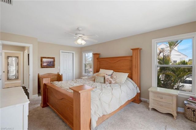 1425 Causey CT, Sanibel, FL 33957