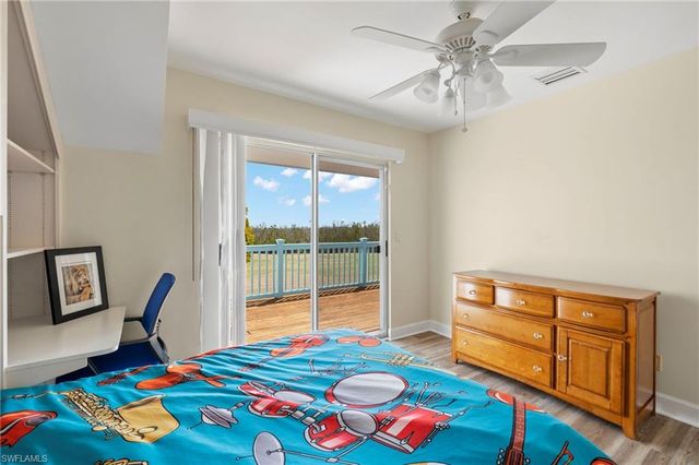 1425 Causey CT, Sanibel, FL 33957