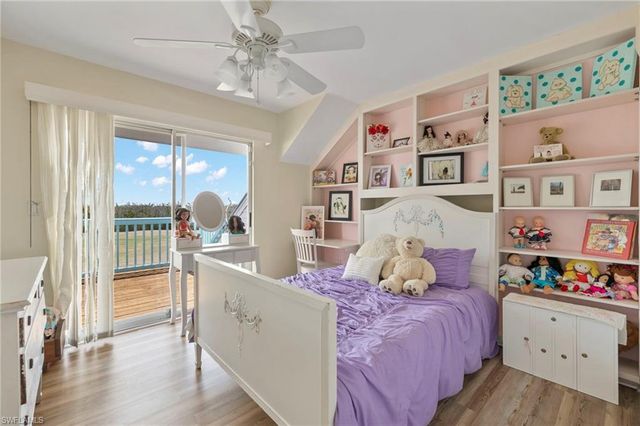 1425 Causey CT, Sanibel, FL 33957