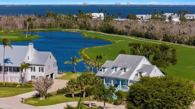 1425 Causey CT, Sanibel, FL 33957