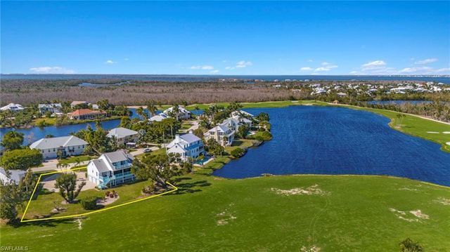 1425 Causey CT, Sanibel, FL 33957