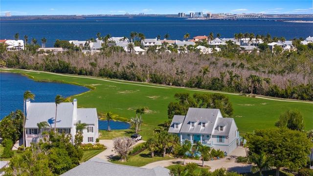 1425 Causey CT, Sanibel, FL 33957