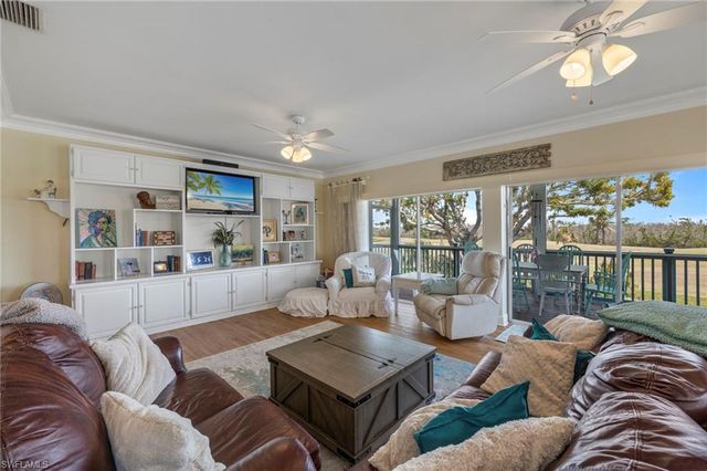 1425 Causey CT, Sanibel, FL 33957