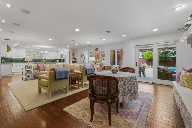 4116 Harlanwood Drive, Fort Worth, TX 76109