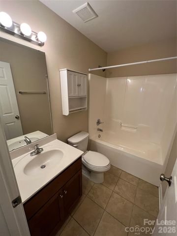 712 E Catawba Street B, Belmont, NC 28012