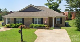 712 E Catawba Street B, Belmont, NC 28012