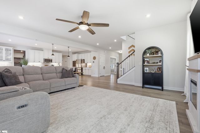 2094 Bluet Drive, Woodruff, SC 29388