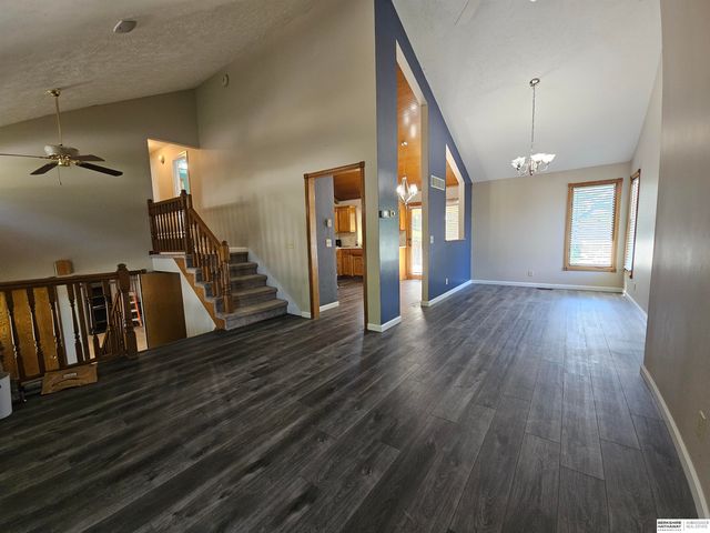 521 Vine Street, Louisville, NE 68037