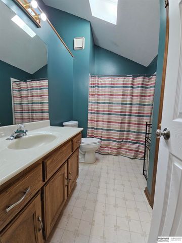 521 Vine Street, Louisville, NE 68037