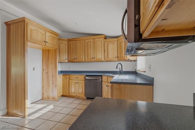 1484 Lake Washington Road, Washington, WV 26181