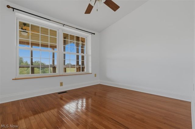 1484 Lake Washington Road, Washington, WV 26181