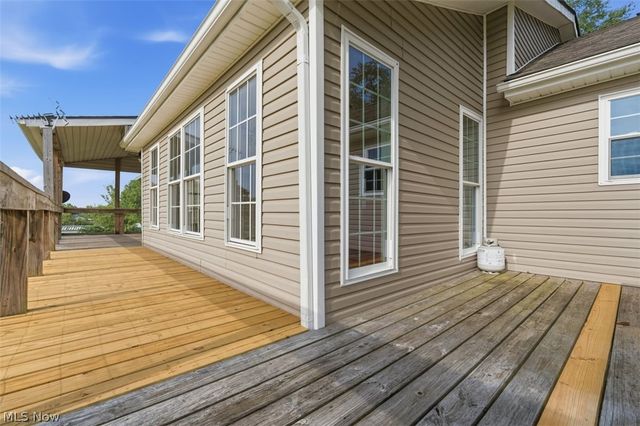 1484 Lake Washington Road, Washington, WV 26181