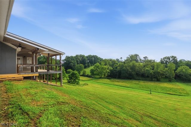 1484 Lake Washington Road, Washington, WV 26181