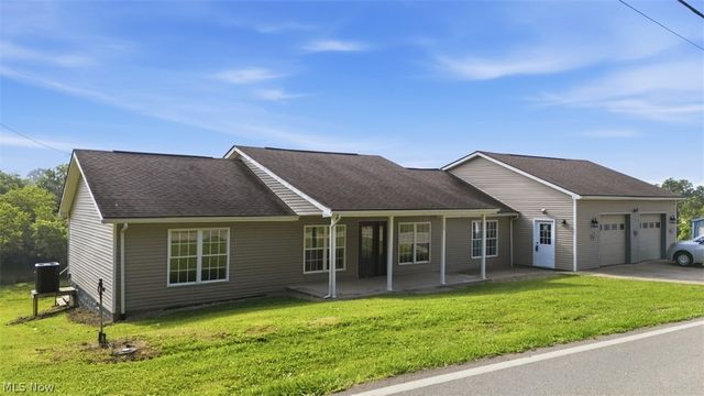 1484 Lake Washington Road, Washington, WV 26181