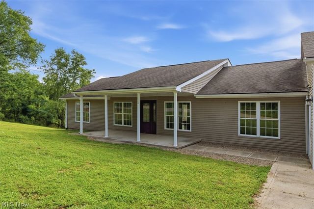 1484 Lake Washington Road, Washington, WV 26181