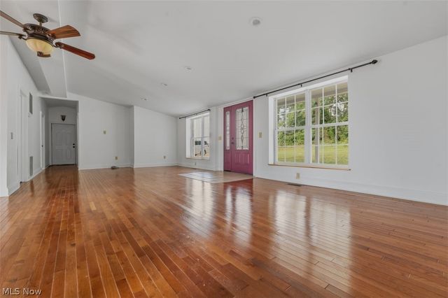 1484 Lake Washington Road, Washington, WV 26181