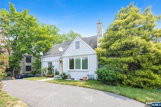 700 Kinderkamack Road 1st floor, River Edge, NJ 07661