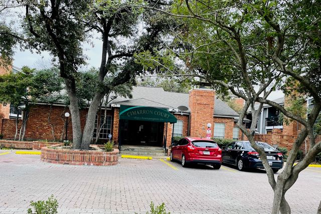 18333 Roehampton Drive 813, Dallas, TX 75252