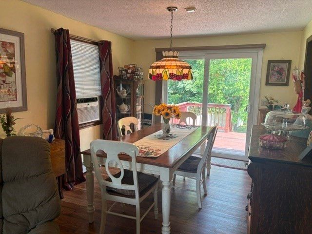 568 Lantern Ln, New Bedford, MA 02740