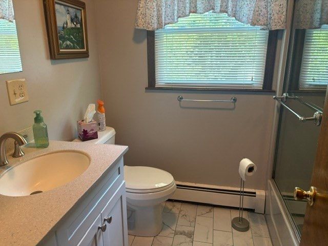 568 Lantern Ln, New Bedford, MA 02740