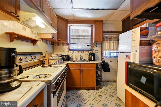 729 E 37TH ST, Baltimore, MD 21218