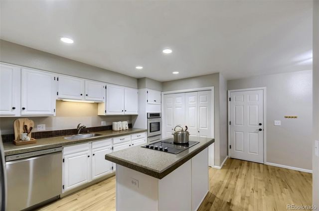 8703 Wentworth Court, Lone Tree, CO 80124