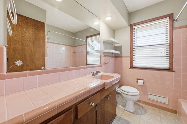 7008 17th Avenue S, Richfield, MN 55423