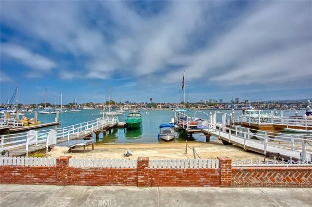 415 E Edgewater Avenue, Newport Beach, CA 92661