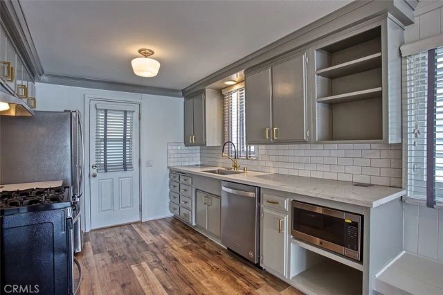 415 E Edgewater Avenue, Newport Beach, CA 92661