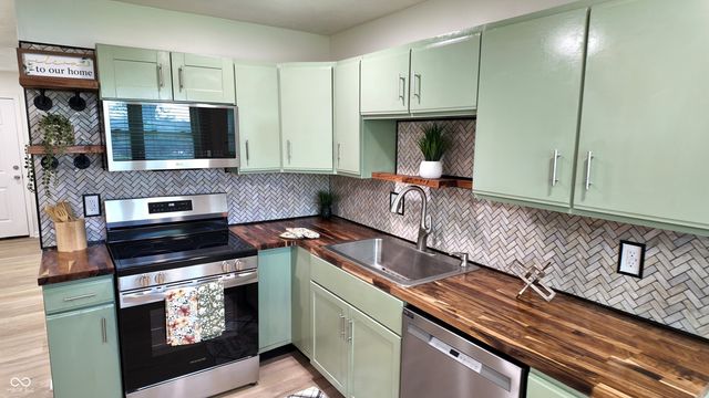 3629 N Richardt Avenue, Indianapolis, IN 46226