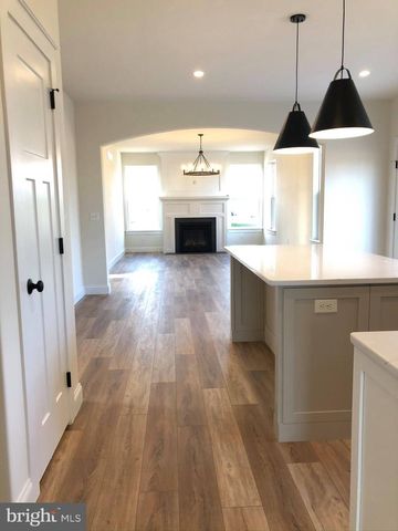 2825 EGYPT RD, Audubon, PA 19403