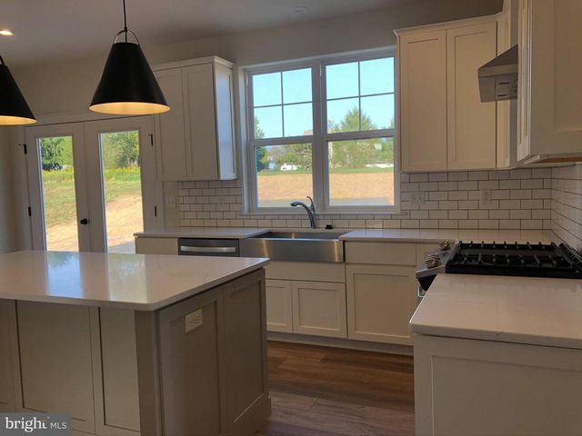 2825 EGYPT RD, Audubon, PA 19403